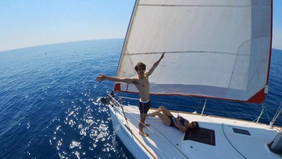 Barcelona: Sunset Sailing Experience with Snacks and Cava - Is $35 a fair price?