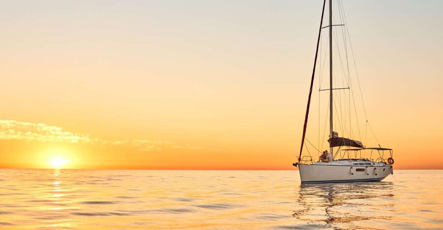 Barcelona: Sunset Sailing Experience with Snacks and Cava - Learning the ropes without taking a sailing course