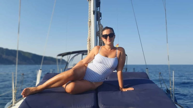 Barcelona: Sunset Skyline Cruise with Cava and Snacks - The 1.5-Hour Route Along Barcelona’s Waterfront