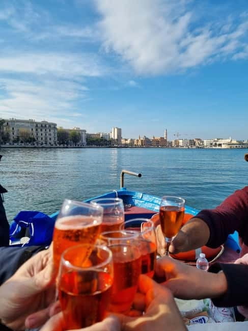 Bari:Private Boat Trip over "Gozzovigliando", fishermen boat - Starting at Bari’s old harbor