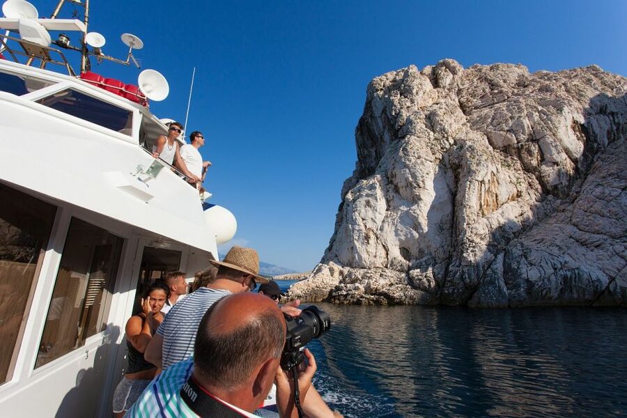 Baška: Rab Island and Zavratnica Fjord Boat Tour with Lunch - Rab: Two Hours in a 3,000-Year-Old Town