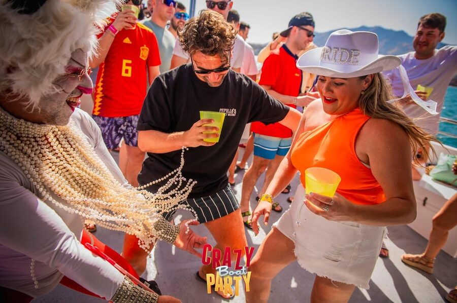 Benalmadena: Boat Party with a Drink - What the Benalmadena boat party is really like