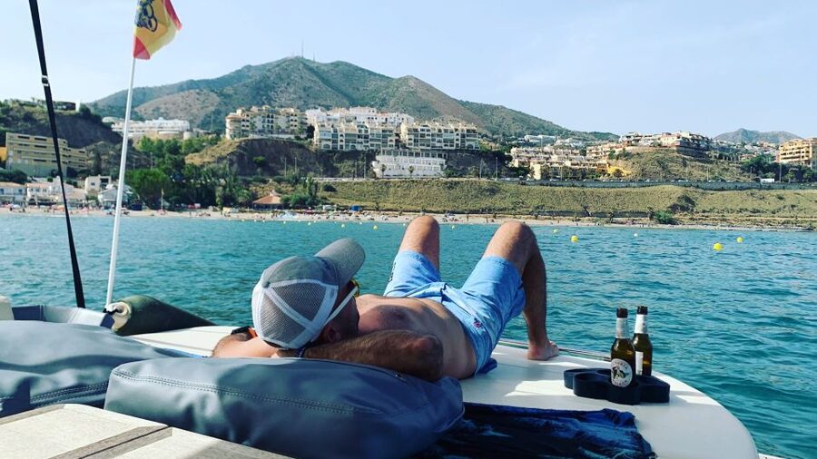 Benalmádena: Costa del Sol License-Free Boat Rental - Meeting points and practical preparation