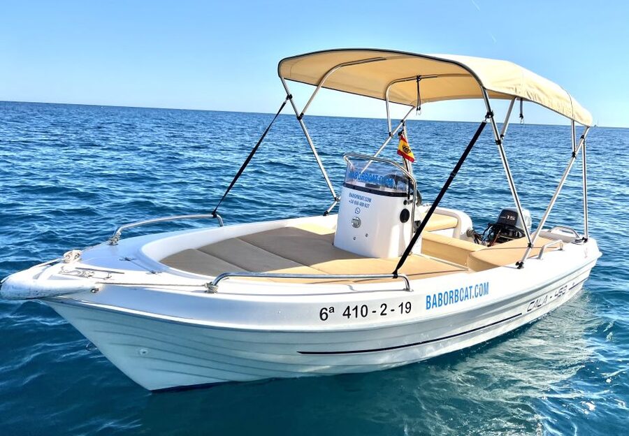 Benalmádena: Costa del Sol License-Free Boat Rental - Cruising the Málaga coast at your own pace