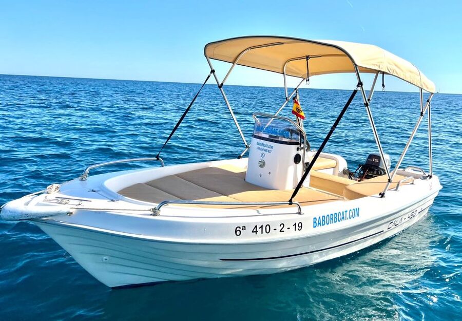 Benalmádena: Costa del Sol License-Free Boat Rental - Swimming, snorkeling, and sunbathing