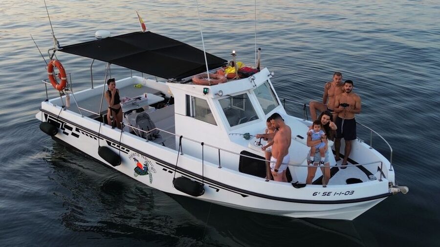 Benalmadena: Private Boat Trip – Dolphins, Drinks & Snacks - Swimming and snorkeling along the Costa del Sol