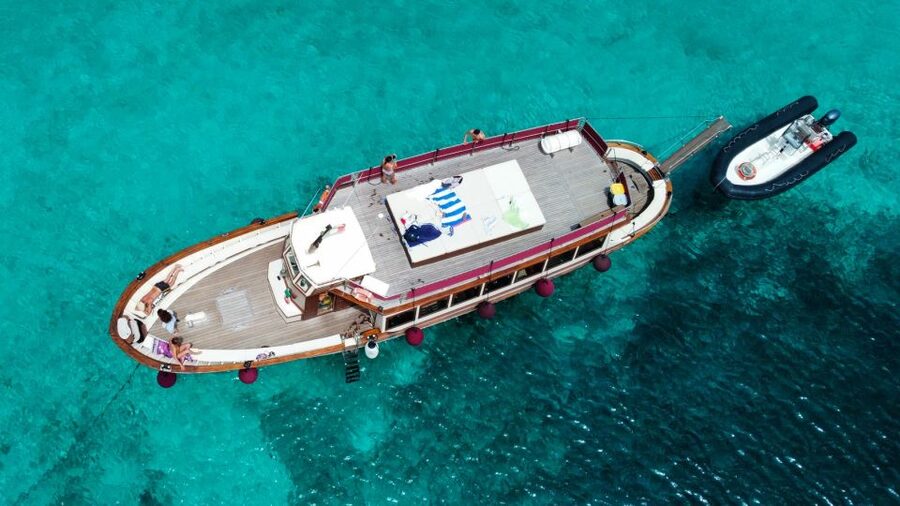 Boat Tour to Caprera and La Maddalena Archipelago - Spargi and two hours at Cala Connari