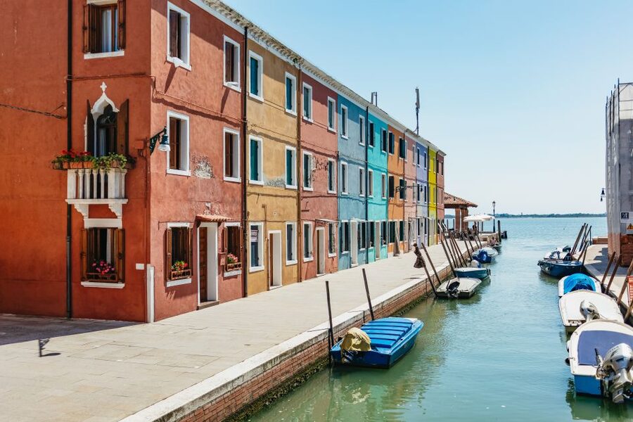 Boat Trip: Glimpse of Murano, Torcello & Burano Islands - Murano: glass, workshops, and a short shopping window
