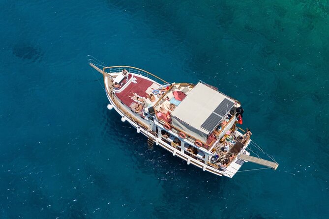 Boat Trip to the Turkish Maldives- Orak Island - Boat comfort, music, and atmosphere