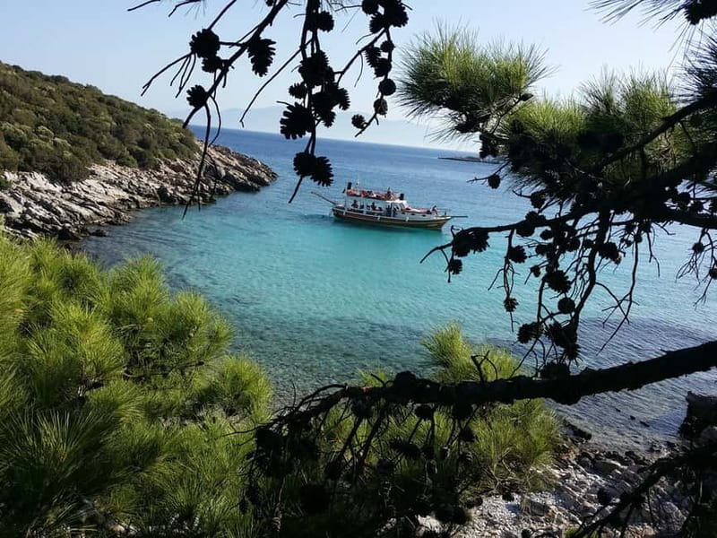 Bodrum: Boat Tour for Mein Schiff and Aida Cruise Passengers - Music, crew, and the mood onboard