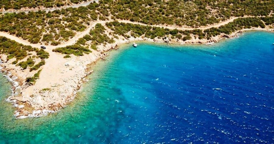 Bodrum Boat Tour with Lunch: Beaches and Islands - The boat atmosphere and comfort