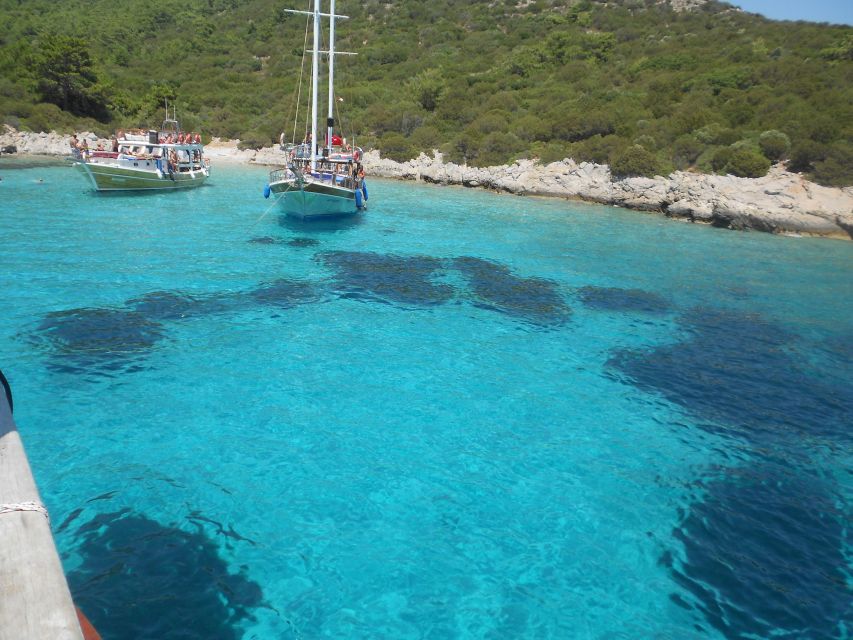 Bodrum: Full-Day Boat Trip with Lunch - Leaving Bodrum behind for the open sea