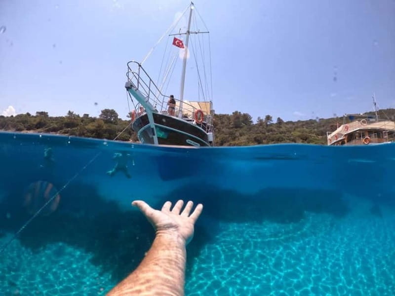 Bodrum: Orak or Black Island Boat Tour with Lunch - At a glance