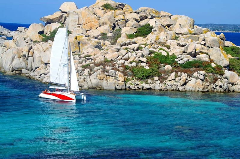 Bonifacio: Catamaran trip with snorkeling at the Lavezzi Islands - Why the catamaran ride matters