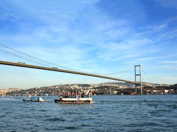 Bosphorus Dinner Cruise with Show and Private Table - Boarding near Kabataş for a night on the Bosphorus