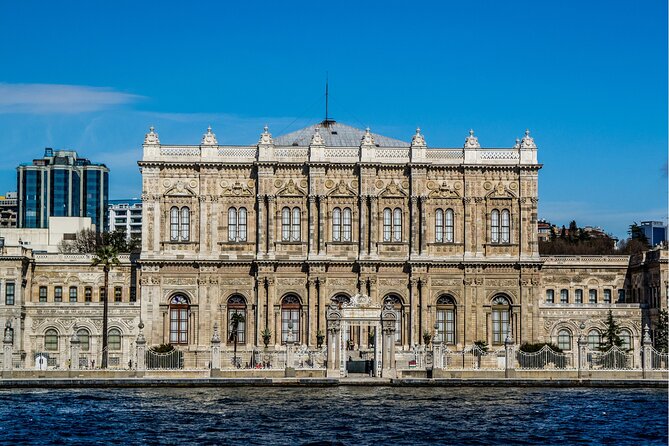 Bosphorus Evening Cruise: Dinner, Live Shows & Private Table - Who should book this cruise?