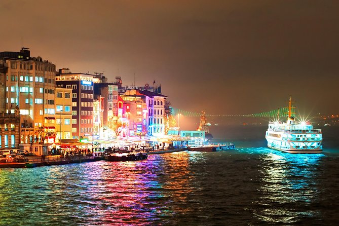 Bosphorus Night Cruise: Dinner, Drinks & Hotel Pickup - The boat, seating, and crowd size