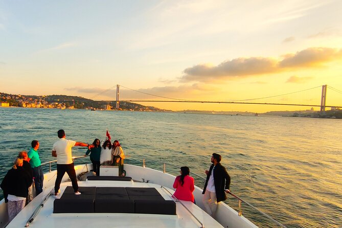 Bosphorus Sunset: An Enchanting Yacht Cruise in Istanbul - The Asian shore: Kanlıca, Anadolu Hisarı, and Küçüksu