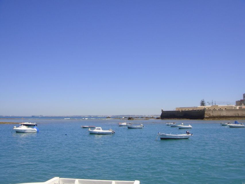 Cádiz: Bay of Cádiz Catamaran Tour with Host - The onboard bar and comfort level