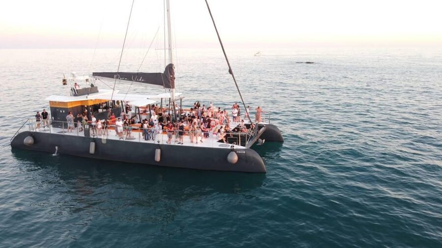 Cádiz: Sunset Catamaran Cruise Tours - A Modern Catamaran With Room to Spread Out