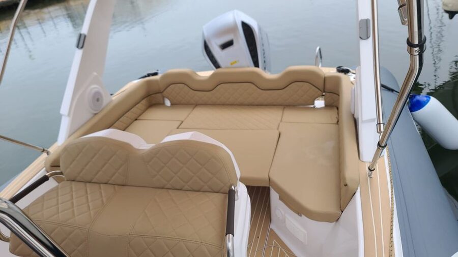 Cagliari: Boat Tour, 4 Stops, Swim, Snorkeling, & 1 Spritz - Poetto Beach and the ride home