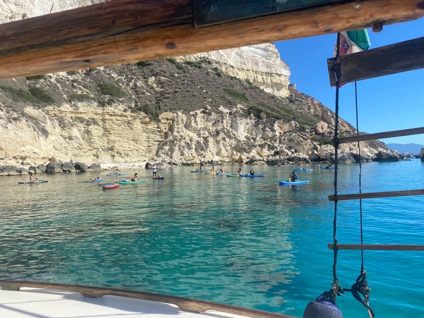 Cagliari: Classic Boat tour along the gulf with tasting. - What the boat feels like for three hours