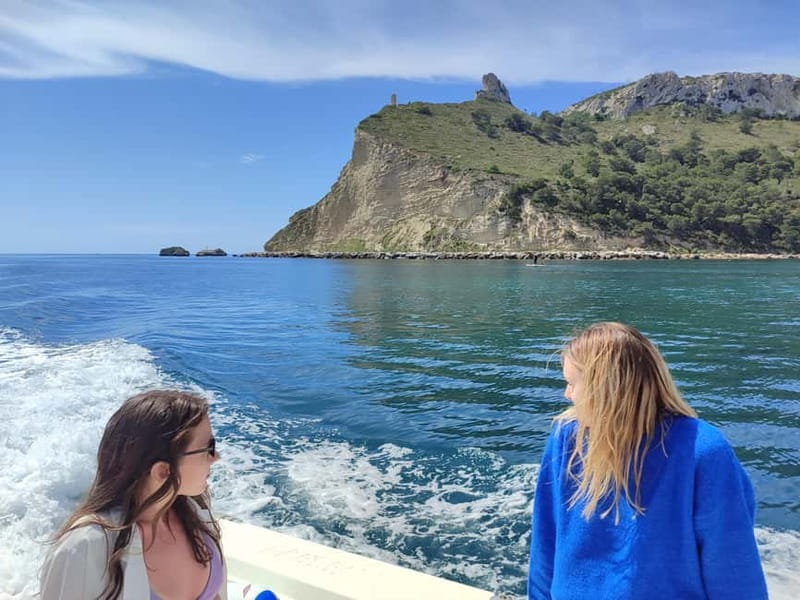 Cagliari: Devil's saddle boat tour, 4 stops and prosecco - From Marina di Sant’Elmo to Cala Bernat