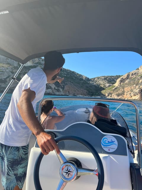 Cagliari: Devil's Saddle Boat Tour with Spritz and Chips - Grotta dei Colombi: The Longest Water Stop