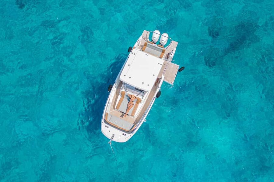 Cagliari: Luxury Motorboat Tour with 3 Swim Stops & Wine - Poetto Beach and the First Look at the Bay