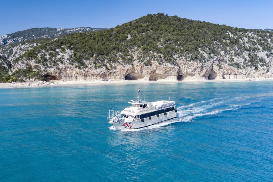 Cala Gonone: Grotta del Bue Marino and Cala Luna Boat Tour - Final verdict: book it for the cave and beach combination