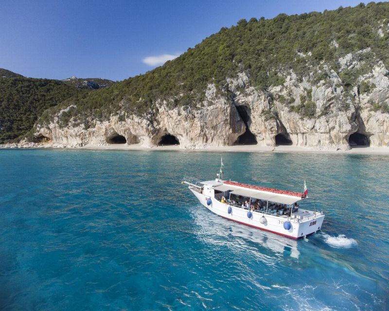 Cala Gonone: Gulf of Orosei Cruise with Food and Swimming - Cala Luna: Your First Beach Stop