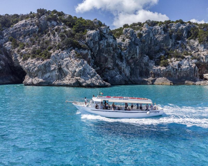 Cala Gonone: Gulf of Orosei Cruise with Food and Swimming - Cala Biriola and Cala dei Gabbiani