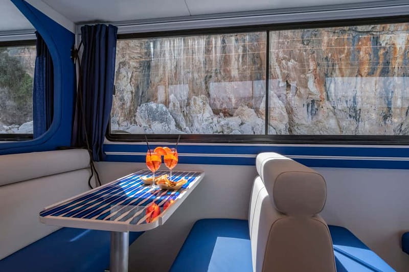 CALA GONONE: taxi boat to Grotta del Bue Marino - The optional Cala Luna glimpse