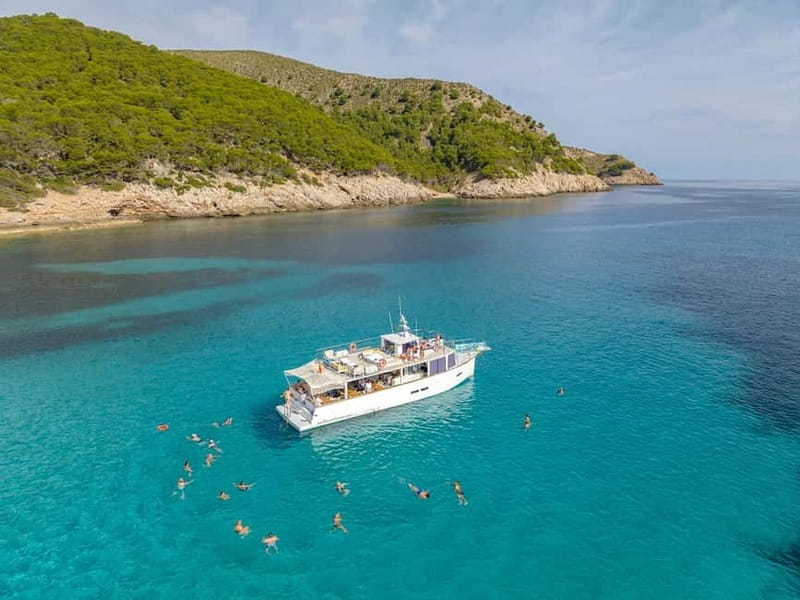 Cala Rajada: Boat Excursion with Drinks and Food - Leaving Cala Ratjada Port at 10:30