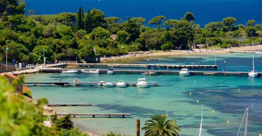 Cannes: Private Boat Trip to Lerins Islands & Cap d'Antibes - Cruising past Cap dAntibes