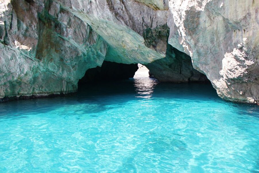Capri: 2-Hour Boat Tour with Happy Hour - What the two-hour limit really means