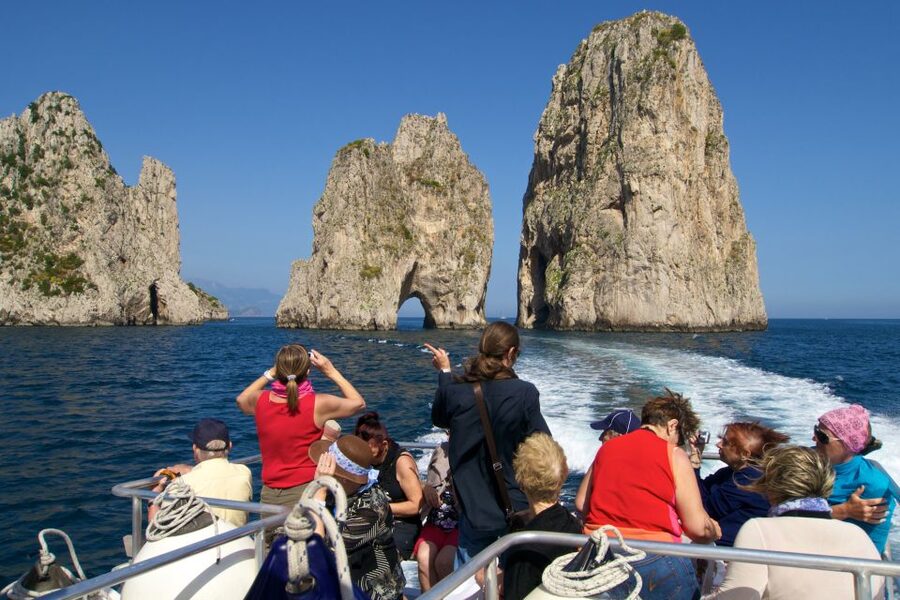 Capri: Guided Island Boat Tour With a Stop at the Caves - The Blue Grotto: Important Expectations