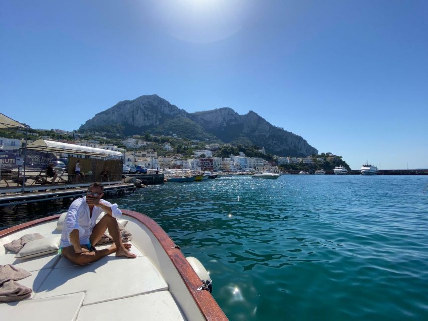 Capri: Island and Grottos Boat Cruise with Snacks and Drinks - Punta Carena Lighthouse and the Faraglioni