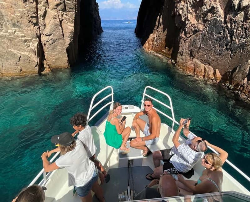 Cargèse: Calanques of Piana on a family boat - Key points to know before you go