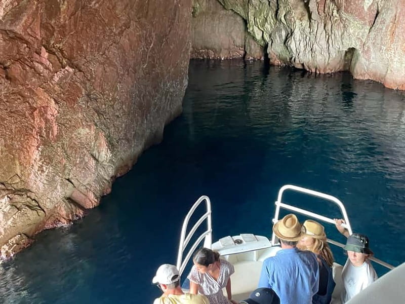 Cargèse: Calanques of Piana on a family boat - The Calanques of Piana are the main event