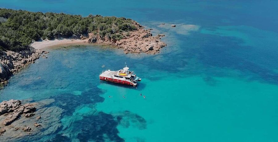 Catamaran cruise to the Lavezzi Islands - Cruising toward Cavallo Island