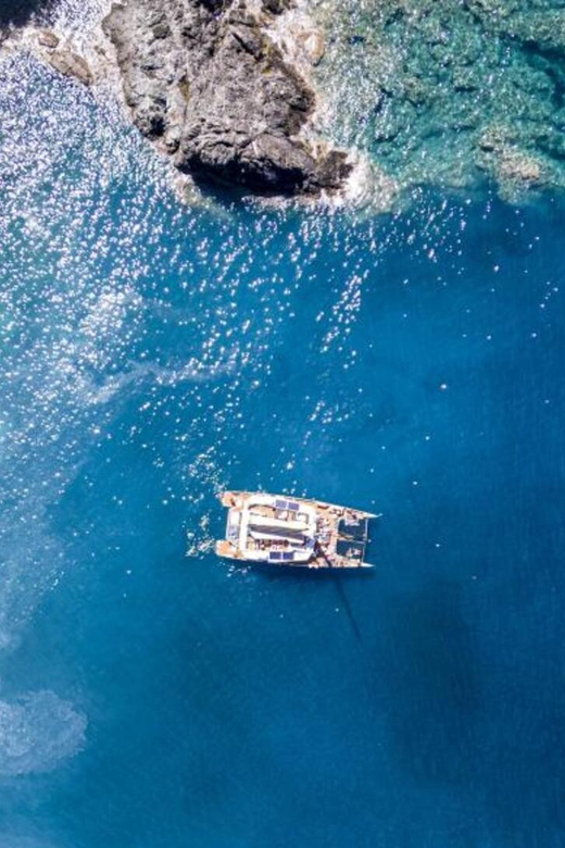 Catamaran day excursion - Bella Vita’s deck space and onboard comfort