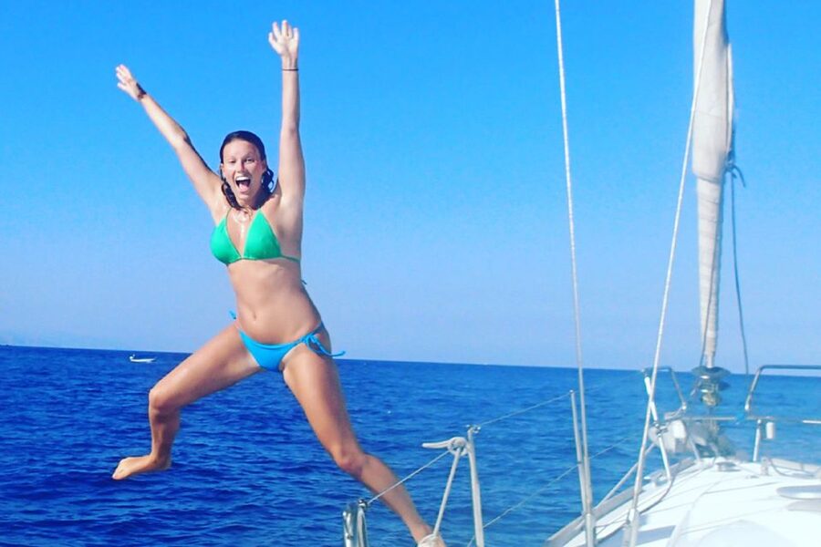 Catania: Coastline Sailing Trip with Aperitif and Prosecco - Sicilian appetizers and Prosecco on deck