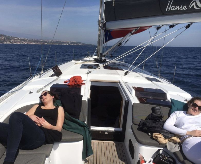 Catania: Spritz and Sunset Sailing Tour - Sicilian snacks and an easygoing aperitif