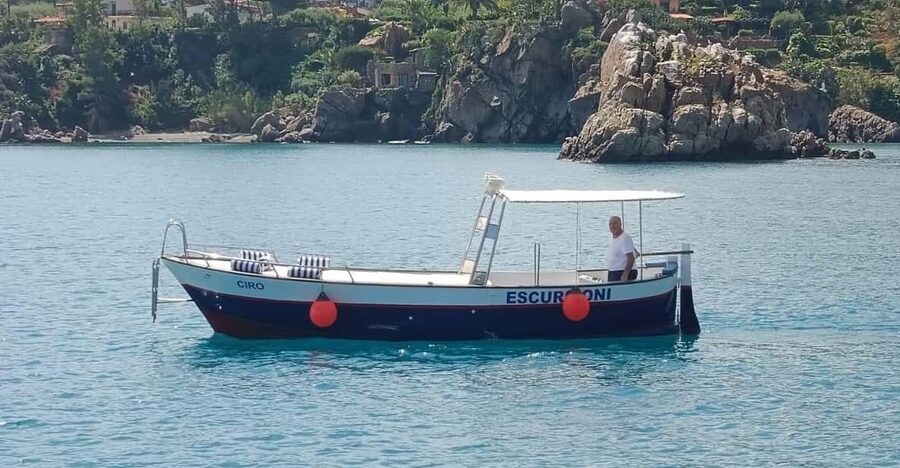 Cefalù: boat ride with swimming and aperitif and snorkeling - What the swimming stops are really like