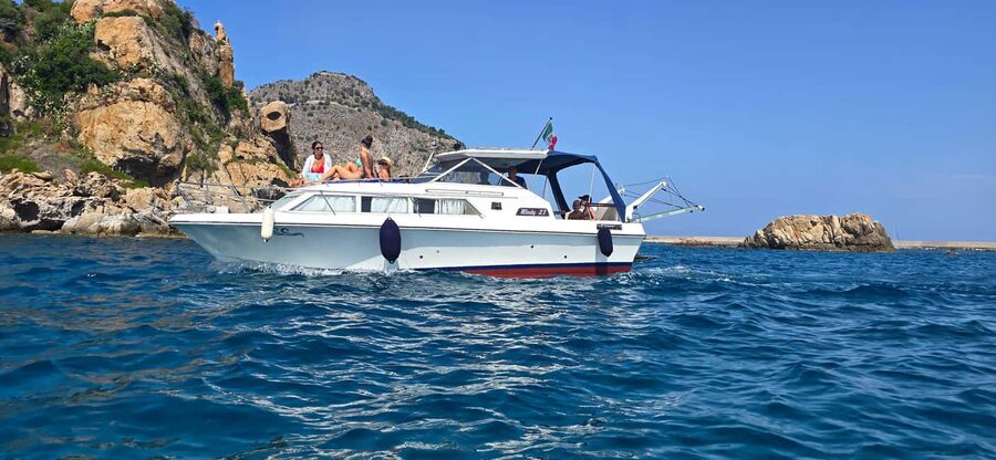 Cefalù: Coast-to-coast boat day trip with snorkeling and aperitif - Key points to know before you book