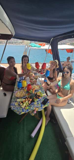 Cefalù: Coast-to-coast boat day trip with snorkeling and aperitif - Food, drinks, and the Sicilian touch