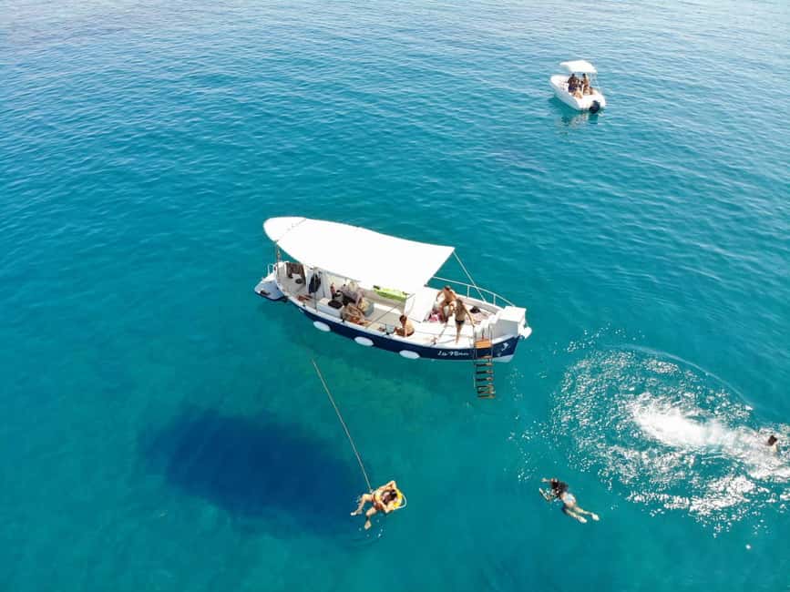Cefalù: Guided Boat Excursion along the coast of Cafalù - Leaving the Presidiana Tourist Port