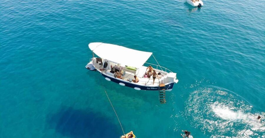 Cefalù: Guided Boat Excursion along the coast of Cafalù - Kalura and the rocky cliffs