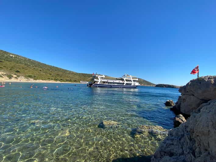 Cesme: Islands and Bays Boat Trip with BBQ Lunch - The final two stops change with the weather
